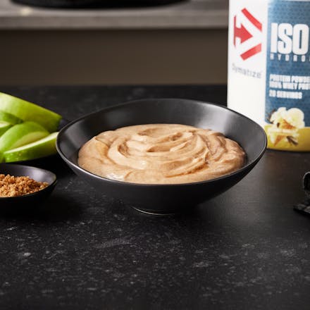 1 Minute Cinnamon Roll Protein Dip